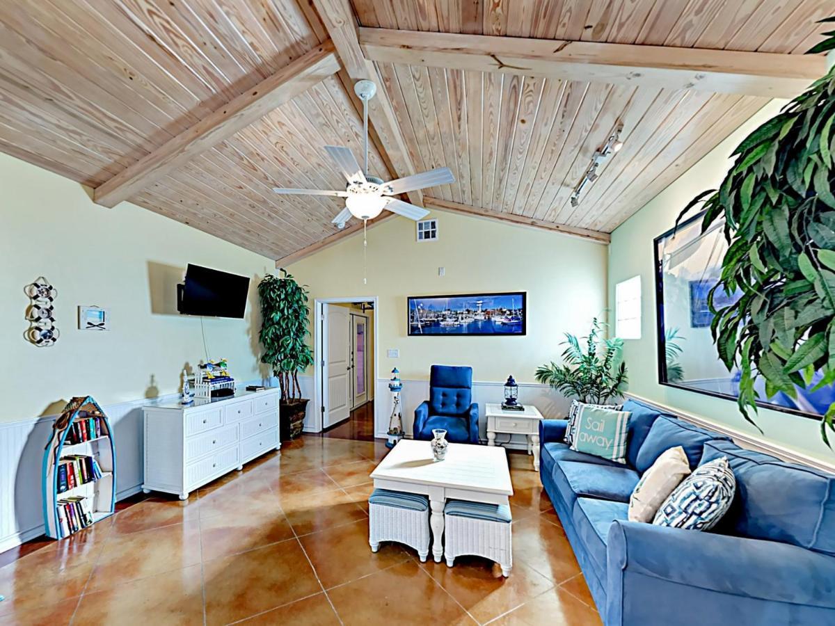 Sail Away At Pirate'S Bay Unit 113 Apartment Port Aransas Exterior photo