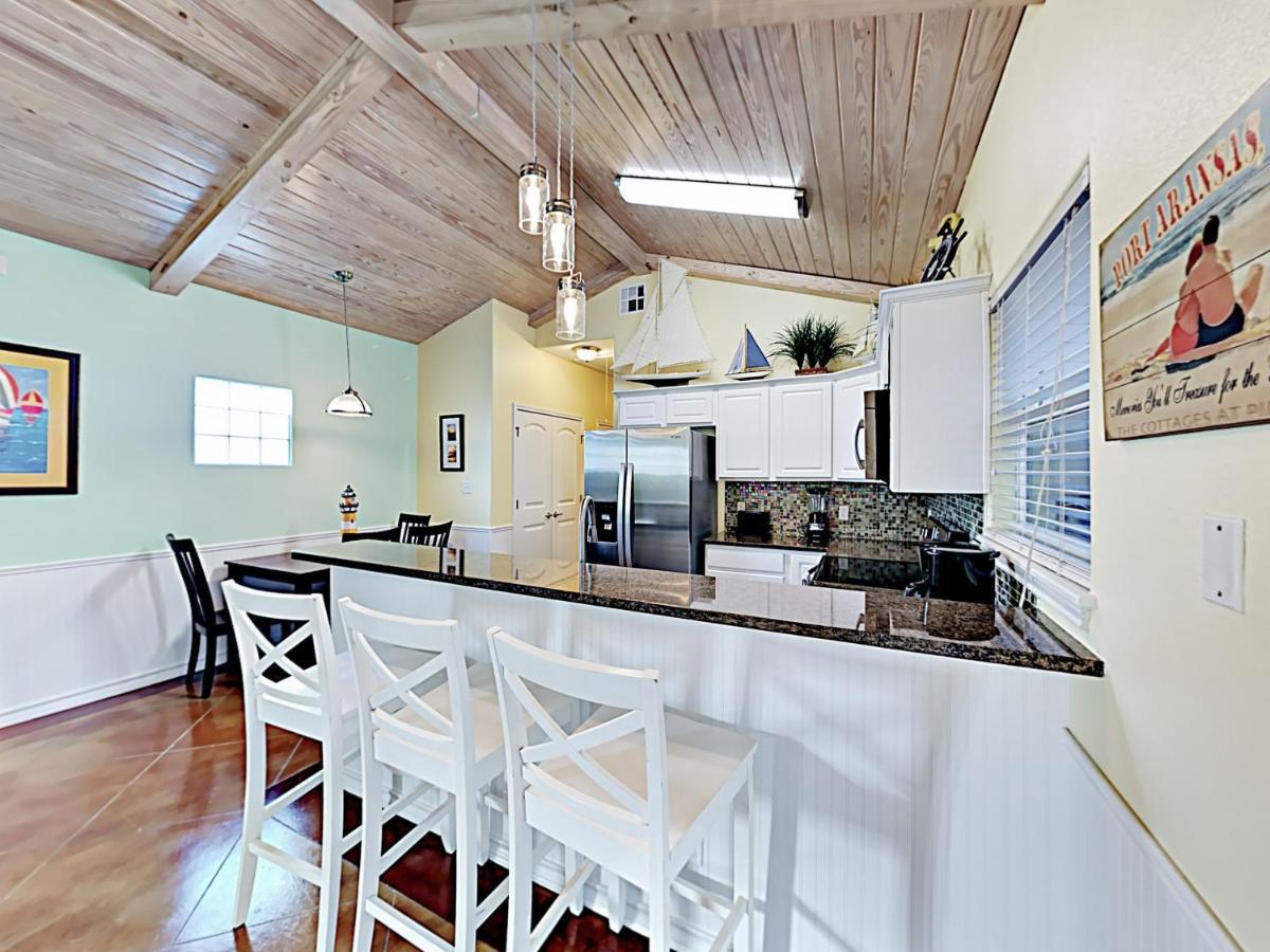 Sail Away At Pirate'S Bay Unit 113 Apartment Port Aransas Exterior photo