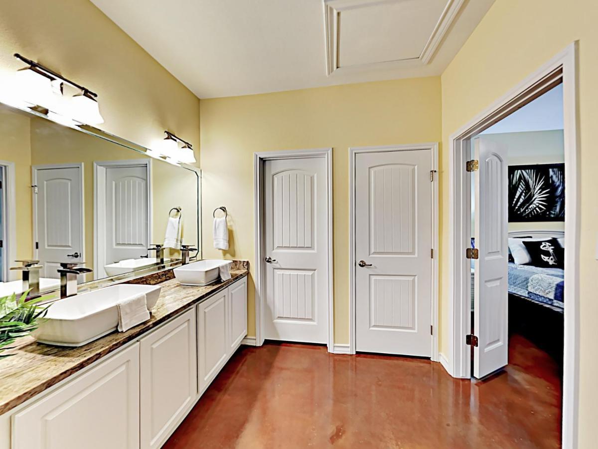 Sail Away At Pirate'S Bay Unit 113 Apartment Port Aransas Exterior photo