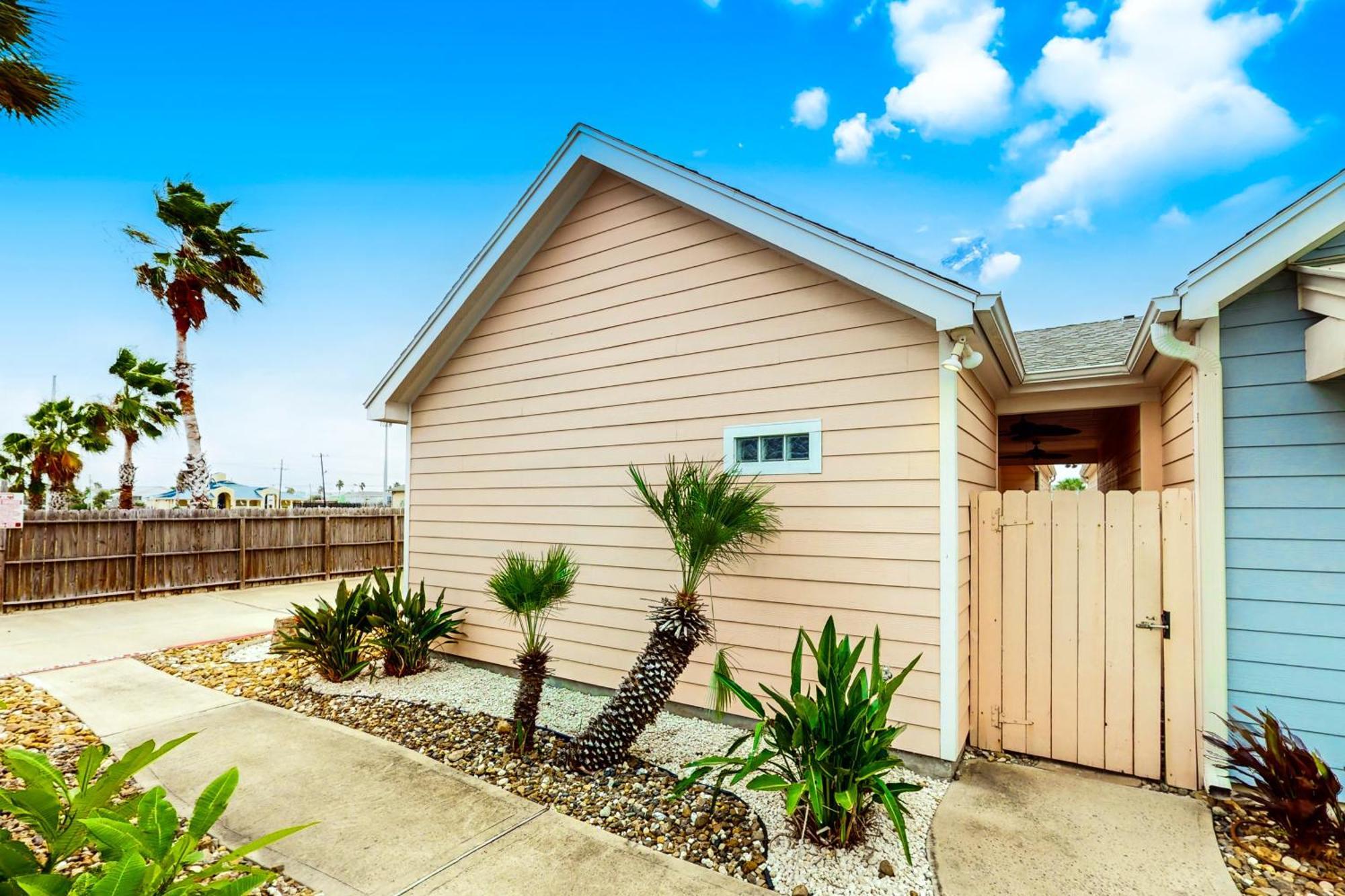 Sail Away At Pirate'S Bay Unit 113 Apartment Port Aransas Exterior photo